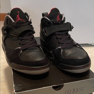 Nike Jordan Flight 45 shoes men’s size 10